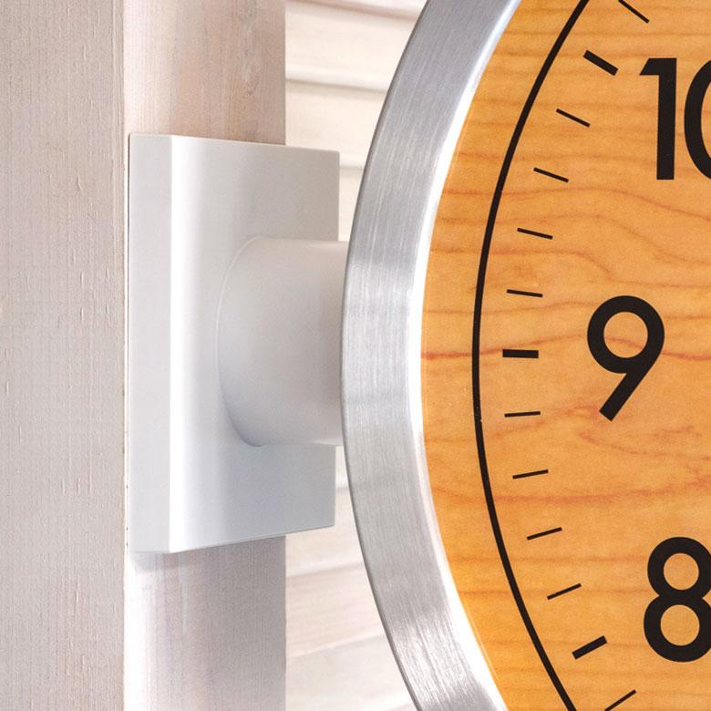 時計 壁掛け時計 丸型 直径38cm アルミ ガラス ダブルフェイス 両面 スイープムーブメント モノトーン シルバー ウッド調 おしゃれ 大きめ ２way 置時計 90277 | ブランド登録なし | 18