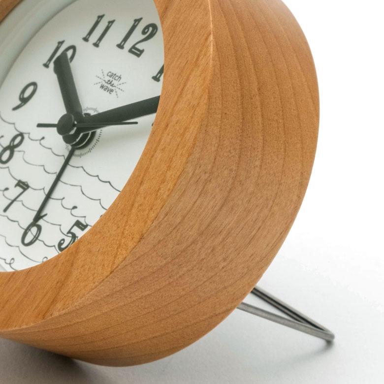 時計 置時計 丸型 直径10cm 木 ガラス ブルー ネイビー ホワイト スタンド付 目覚まし時計 スイープムーブメント ウッド おしゃれ フレーム ナチュラル 90278 | INTERFORM | 10