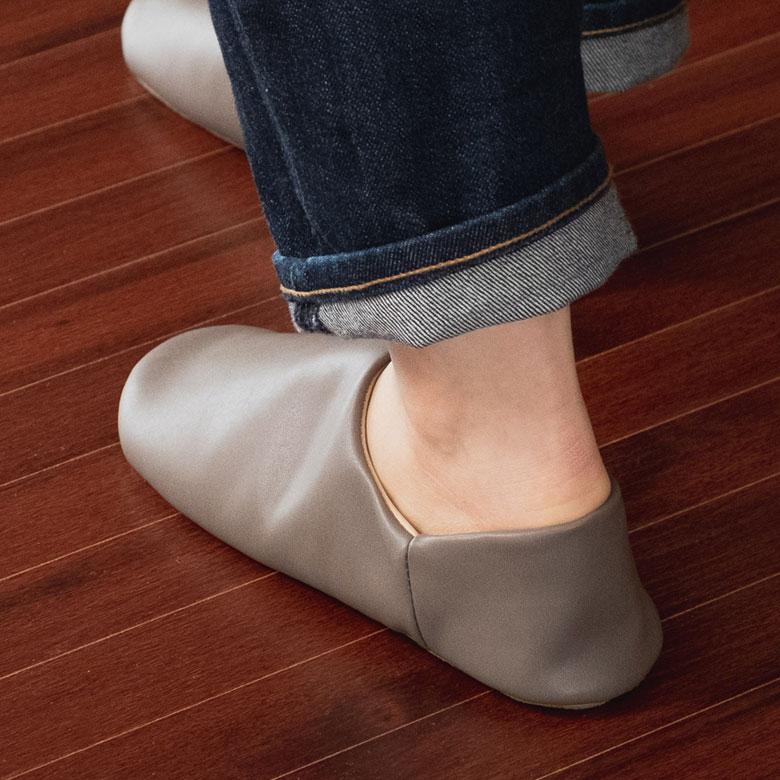 バブーシュ 無地 レディース ソフトレザー スリッパ ルームシューズ レザー調 合成皮革 2way おしゃれ シンプル グレイッシュカラー モノトーン 90289 | 現代百貨 | 22