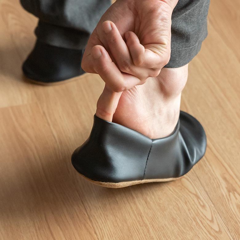 バブーシュ 無地 メンズ ソフトレザー スリッパ ルームシューズ レザー調 おしゃれ シンプル 玄関 リビング 寝室 携帯用 室内履き 来客用 北欧 西海岸 90290 | 現代百貨 | 17