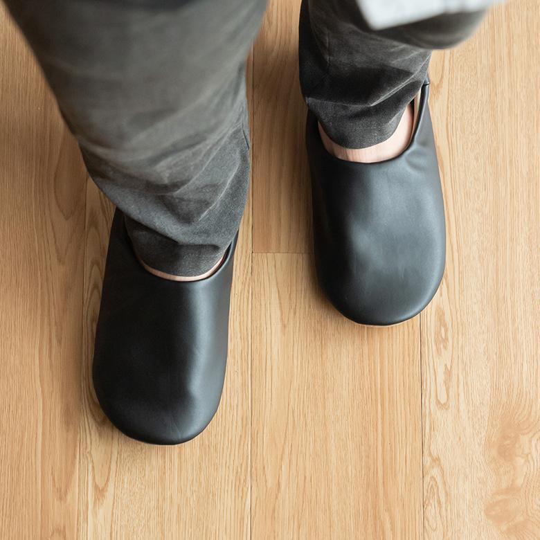 バブーシュ 無地 メンズ ソフトレザー スリッパ ルームシューズ レザー調 おしゃれ シンプル 玄関 リビング 寝室 携帯用 室内履き 来客用 北欧 西海岸 90290 | 現代百貨 | 09