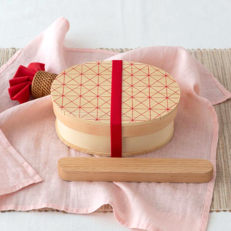 ランチボックス お弁当箱 わっぱ 楕円 木製 格子柄 720ml 天然木 白木 小判型 柄付き 仕切り付き ゴムバンド付き 90294 | ブランド登録なし | 18