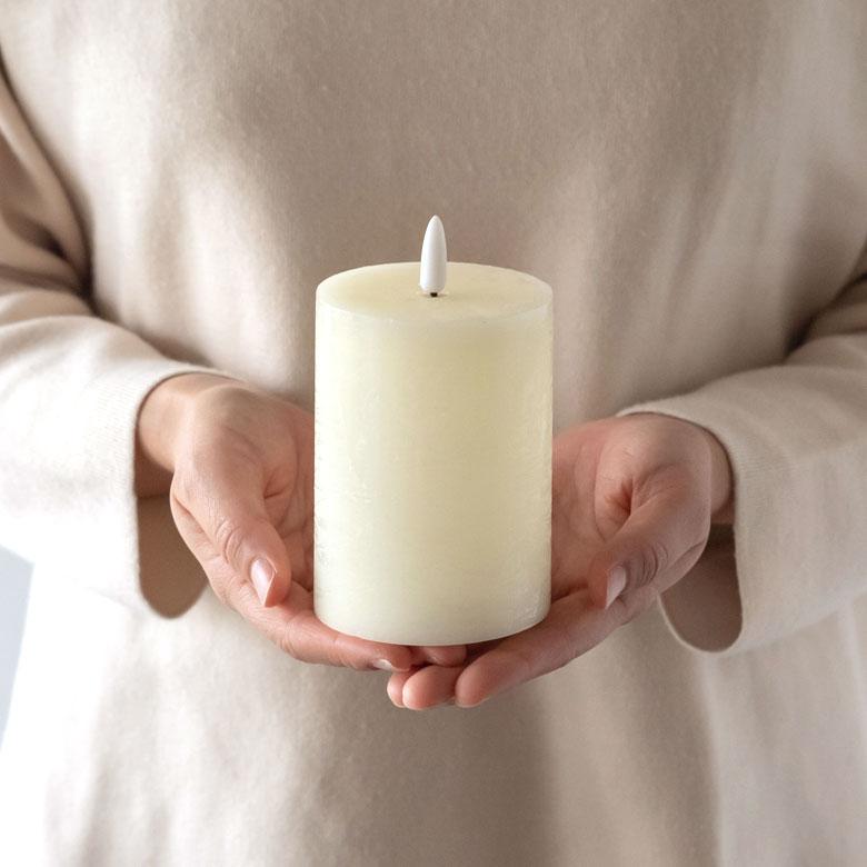 キャンドル型LEDライト ロウ デコレーション クリスマス 置物 電飾 卓上 蝋 ろう オブジェ オフホワイト おしゃれ かわいい イルミネーション インテリア 90351 |  | 08