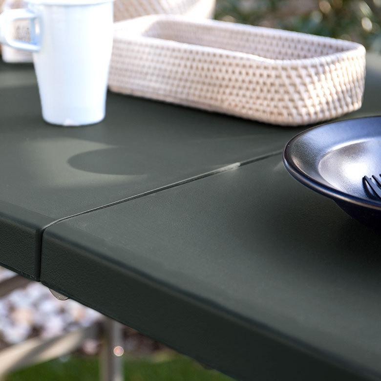 アウトドアテーブル 折りたたみ 4人掛 プラスチック スチール ブラック オリーブ ミリタリーカラー 取っ手付き ピクニック キャンプ  コンパクト 90418 | ブランド登録なし | 09