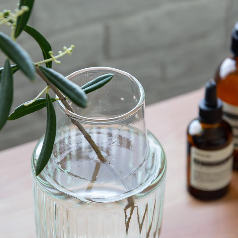 フラワーベース 花瓶 ガラス クリア 一輪挿し 高さ 18cm フラワー