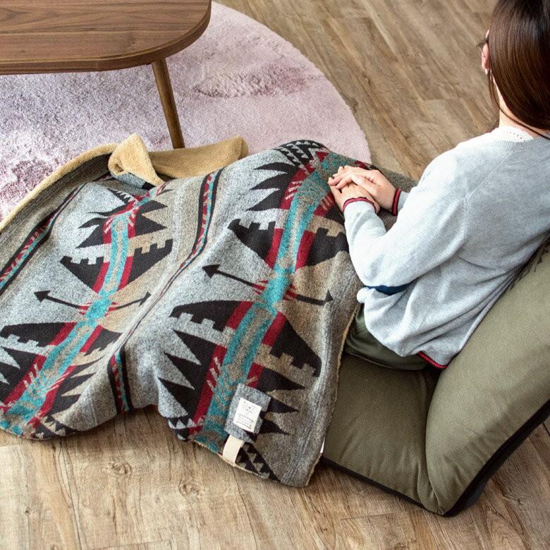 ブランケット ひざ掛け ゴムバンド付き 両面ロールブランケット 約100×148cm ウール 大判 ネイティブ柄 昼寝 毛布 91145-a | ブランド登録なし | 01