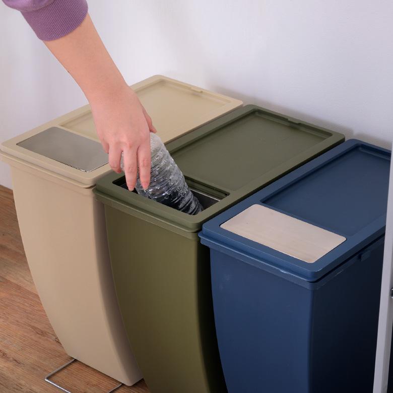 ダストボックス プッシュ式 スリムコンテナ ポリプロピレン 連結 キャスター付き スリムタイプ 20リットル 無地 スタイリッシュ 男前 キッチン 91474 | 東谷 | 04