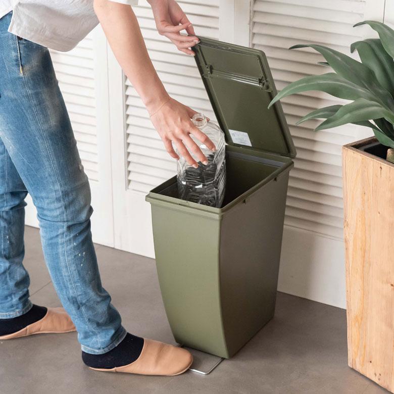 ダストボックス プッシュ式 スリムコンテナ ポリプロピレン 連結 キャスター付き スリムタイプ 20リットル 無地 スタイリッシュ 男前 キッチン 91474 | 東谷 | 19