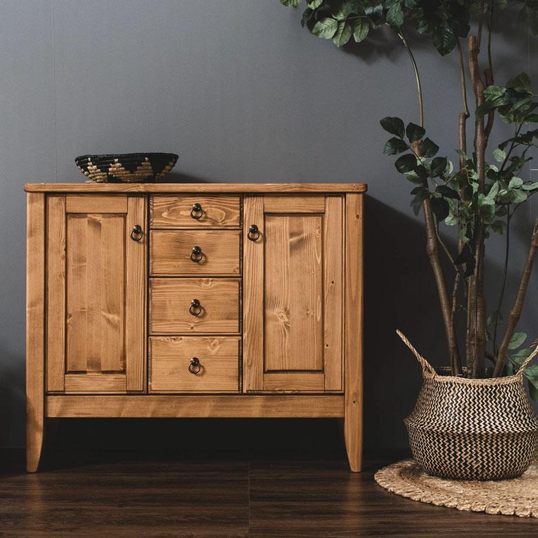 サイドボード 木製 引出し付き リビングボード 収納 天然木 ウッド パイン 引出し４杯 稼働棚 ナチュラル カントリー アンティーク調 リビング 91475 | ブランド登録なし | 02