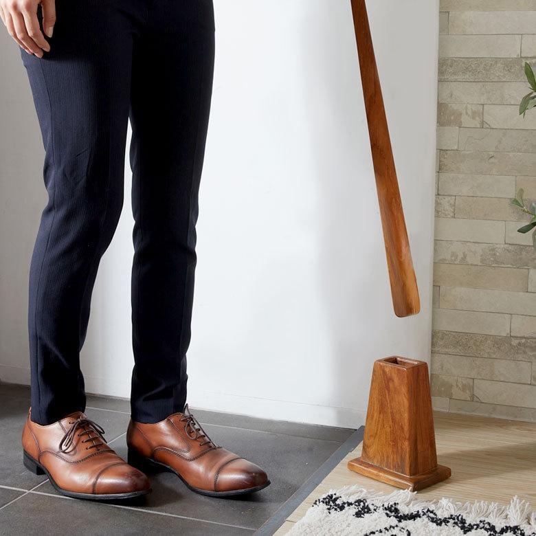 シューホーン 靴 べら 木製 ロング スタンド 付き ベラ 天然木 おしゃれ 北欧 玄関 オフィス インテリア ギフト プレゼント 父の日 敬老の日 雑貨 西海岸 91538 | ブランド登録なし | 01