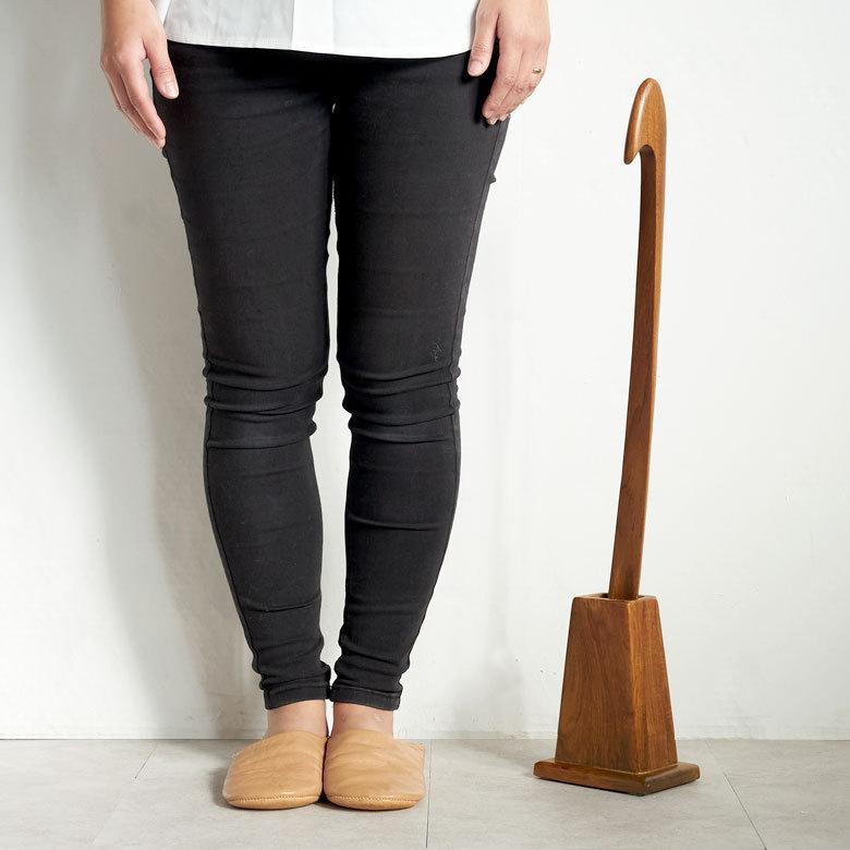 シューホーン 靴 べら 木製 ロング スタンド 付き ベラ 天然木 おしゃれ 北欧 玄関 オフィス インテリア ギフト プレゼント 父の日 敬老の日 雑貨 西海岸 91538 | ブランド登録なし | 18