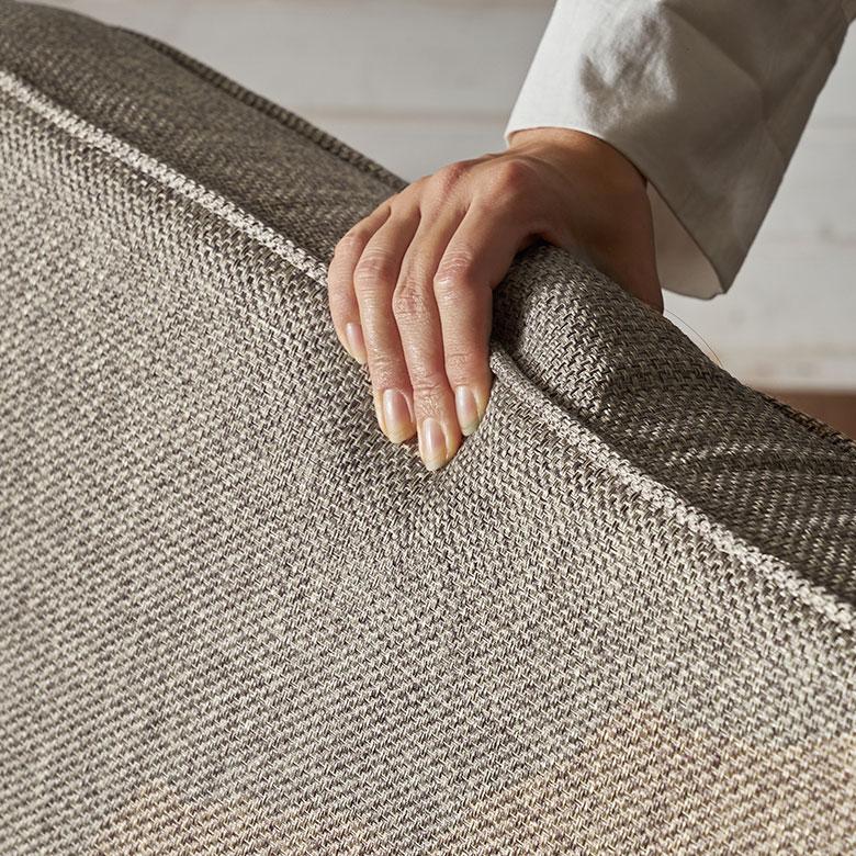 ソファ 2人 掛け 二人 2P 天然木 ウッド 木製 約 W 141cm D 75cm H 78cm ひじ掛け ファブリック リビング 北欧 おしゃれ 家具 インテリア 西海岸 91591 | 東谷 | 08