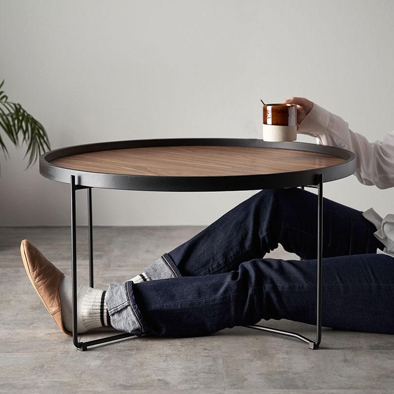 クラシックなアイアン製トレイテーブル　オーバル オシャレ！ クラシックなアイアン製トレイテーブル オーバル オシャレ！