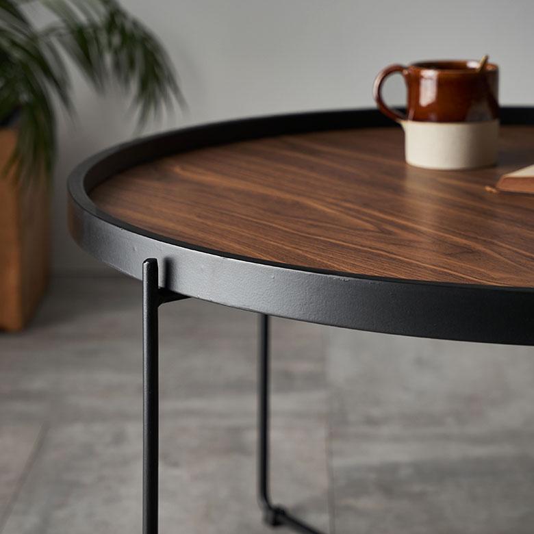 クラシックなアイアン製トレイテーブル　オーバル オシャレ！ クラシックなアイアン製トレイテーブル オーバル オシャレ！