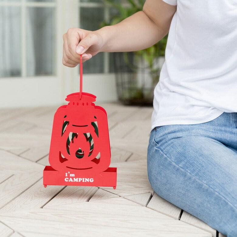 蚊取り線香ホルダー 蚊取り線香立て 蚊取り線香入れ おしゃれ アイアン蚊遣り 蚊取り線香 蚊遣り 蚊やり 吊り下げ 赤系 朱色 庭 ガーデン かわいい 92027 | ブランド登録なし | 03