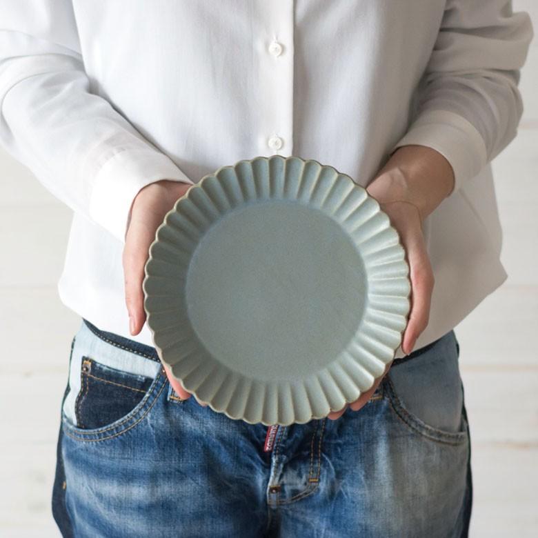中皿 20.6cm 陶器製 プレート皿 食器 平皿 丸皿 花型プレート 中皿 20.6cm 陶器製 プレート皿 食器 平皿 丸皿 花型プレート