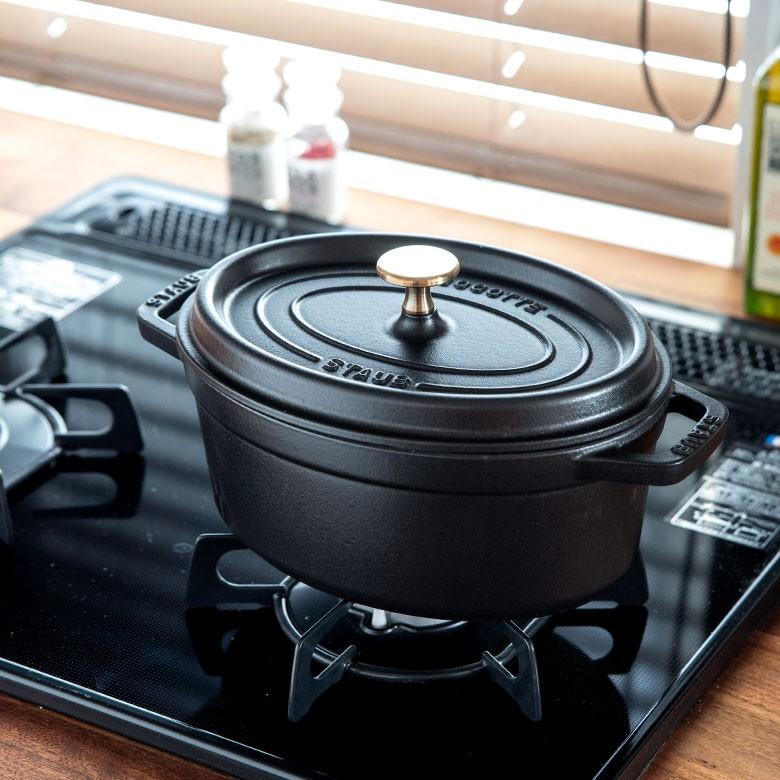 鍋 ストウブ 鋳鉄 ホーロー ブラック グレー オーバル 23cm IH対応 食洗器可 オーブン可 容量2.35L 無水調理 92146 | ブランド登録なし | 07