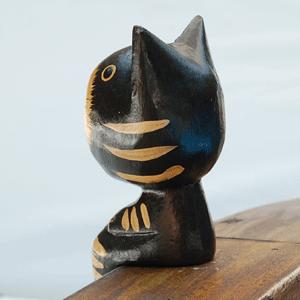 お座りした木彫りの小さなバリネコのオブジェ Mサイズ アジア工房 9247 | ブランド登録なし | 02