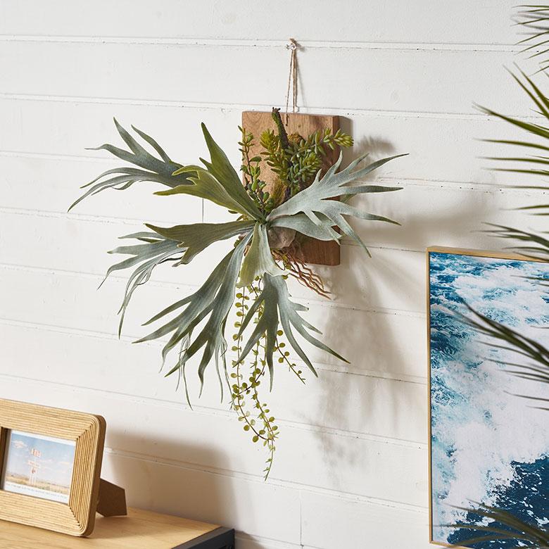 フェイク グリーン ウォール ハンギング ビカクシダ 木製 アート 吊り下げ 壁掛け プランツ 人工 多肉 植物 おしゃれ 北欧 インテリア 雑貨 西海岸 94023 |  | 08