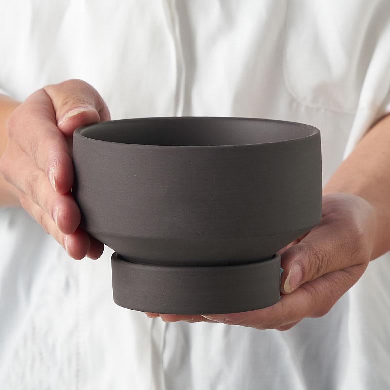 植木 鉢 陶器 マット 4号 受皿 底穴あり 小型 ロータイプ 直径 約 11.5cm 高さ 8cm 花 観葉 多肉 プランター カバー おしゃれ 北欧 カフェ 雑貨 西海岸 94033 | ブランド登録なし | 13