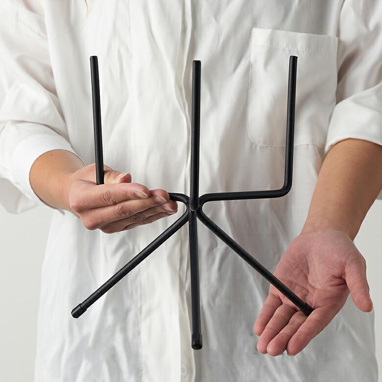 プランター スタンド フォーク型 アイアン 鉄 高さ 25cm 植木 鉢 ブラック 6号 ポット ラック フラワー 3本 三脚 おしゃれ 北欧 雑貨 インテリア 西海岸 94037 | ブランド登録なし | 06