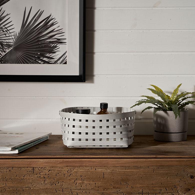 日本製 バスケット かご 8.5L 浅型 通気性 紙 ペーパー 和紙 果物 野菜 卓上 スクエア 収納 小物 入れ メッシュ デザイン おしゃれ 北欧 雑貨 西海岸 94045 | Bandc | 09