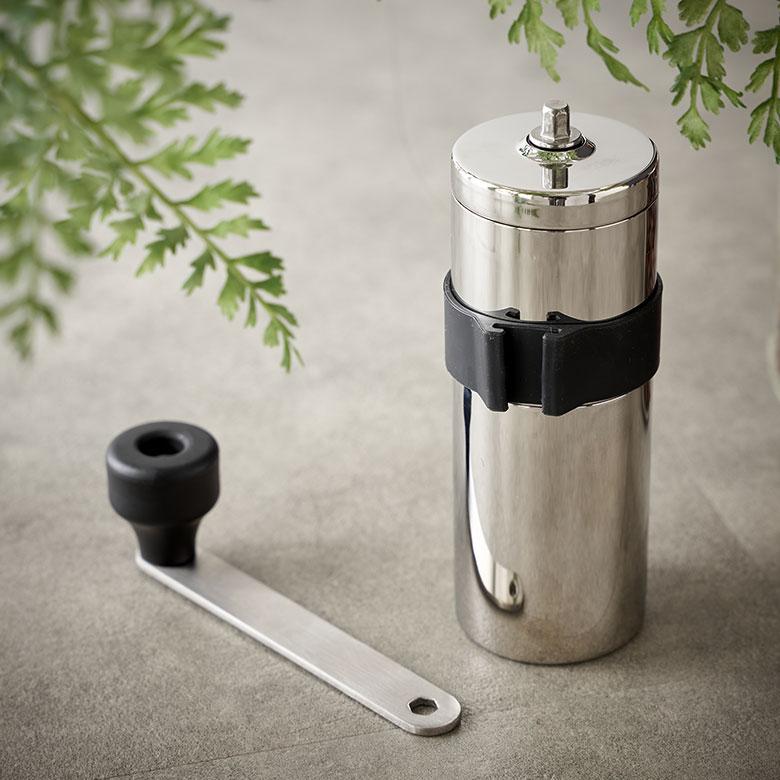 コーヒー ミル ステンレス 日本製 120ml 手 動 豆 挽き セラミック刃 粒度調節 分解 洗浄  携帯 アウトドア キャンプ 登山 珈琲 おしゃれ 水洗い 西海岸 94177 | ブランド登録なし | 06