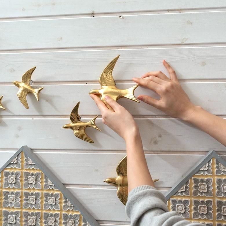 壁飾り ツバメ 鳥 ウォールデコレーション 幅約14cm ゴールド オーナメント アジア雑貨 おしゃれ 北欧 インテリア アンティーク調 94222 | ブランド登録なし | 10