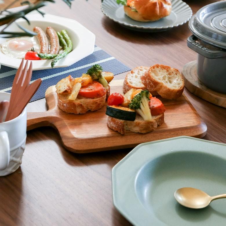 カッティングボードmサイズ アカシアウッド まな板 木製 ボード 盛り付け アカシア食器 アカシアまな板 キッチン おしゃれ 北欧 キッチン用品 Elements 通販 Yahoo ショッピング