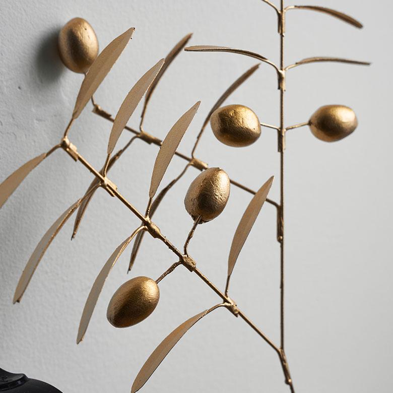 フェイク グリーン オリーブ 枝 造花 約 W 19cm D 6cm H 29cm ブリキ ゴールド おしゃれ クリスマス デコレーション インテリア パーティー 雑貨 西海岸 94743 | ブランド登録なし | 08