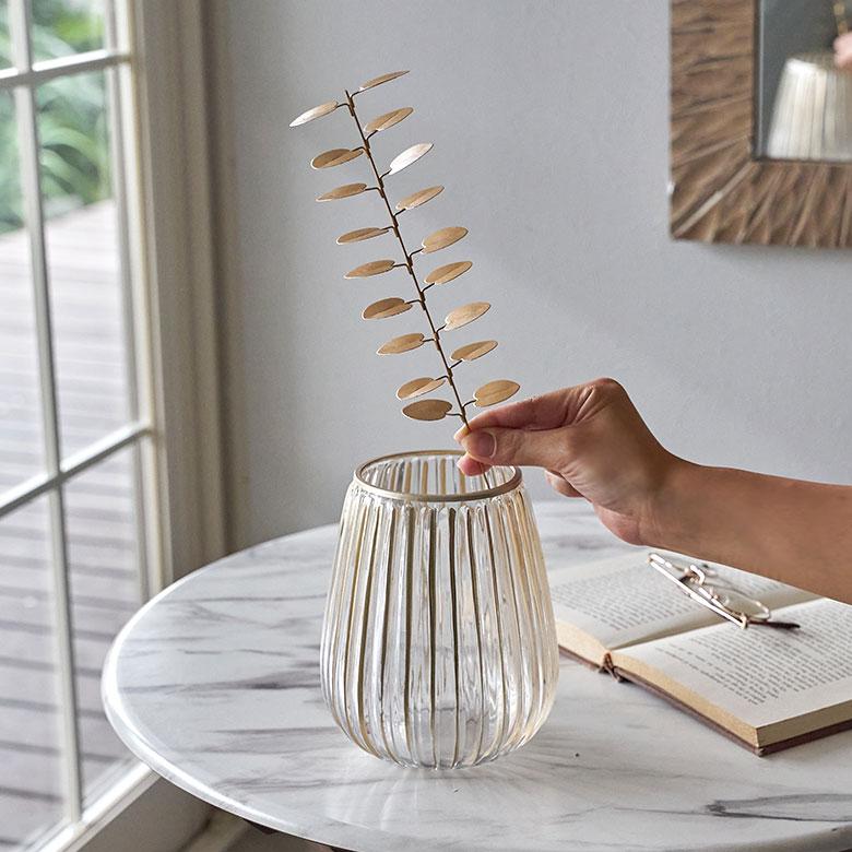 フェイク グリーン ユーカリ 枝 造花 約 W 7cm D 6cm H 32cm ブリキ ゴールド おしゃれ クリスマス デコレーション インテリア パーティー 雑貨 西海岸 94744 | ブランド登録なし | 06