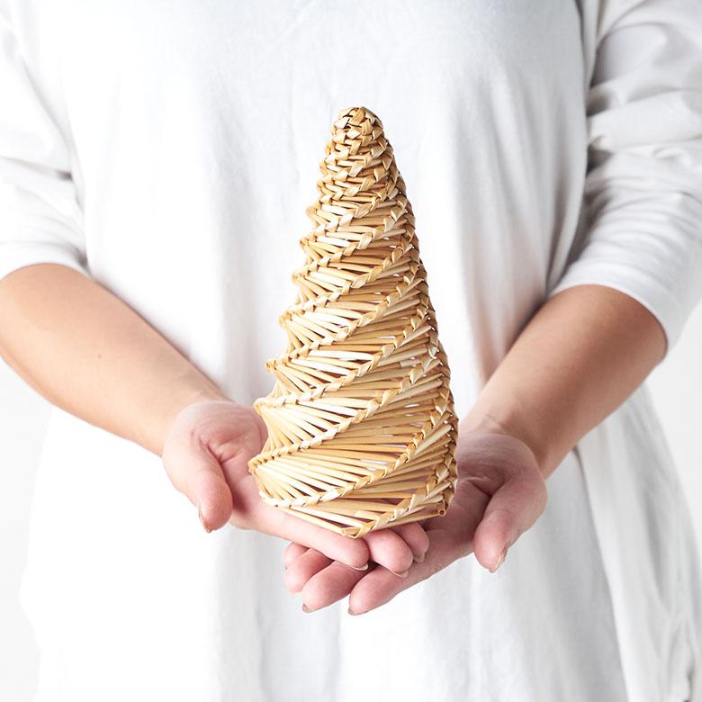 ツリー オブジェ クリスマス 飾り クリスマスツリー 卓上 高さ18cm 麦わら ストロー ミニツリー 置物 おしゃれ 北欧 リゾート 雑貨 インテリア 西海岸 94823 | ブランド登録なし | 09