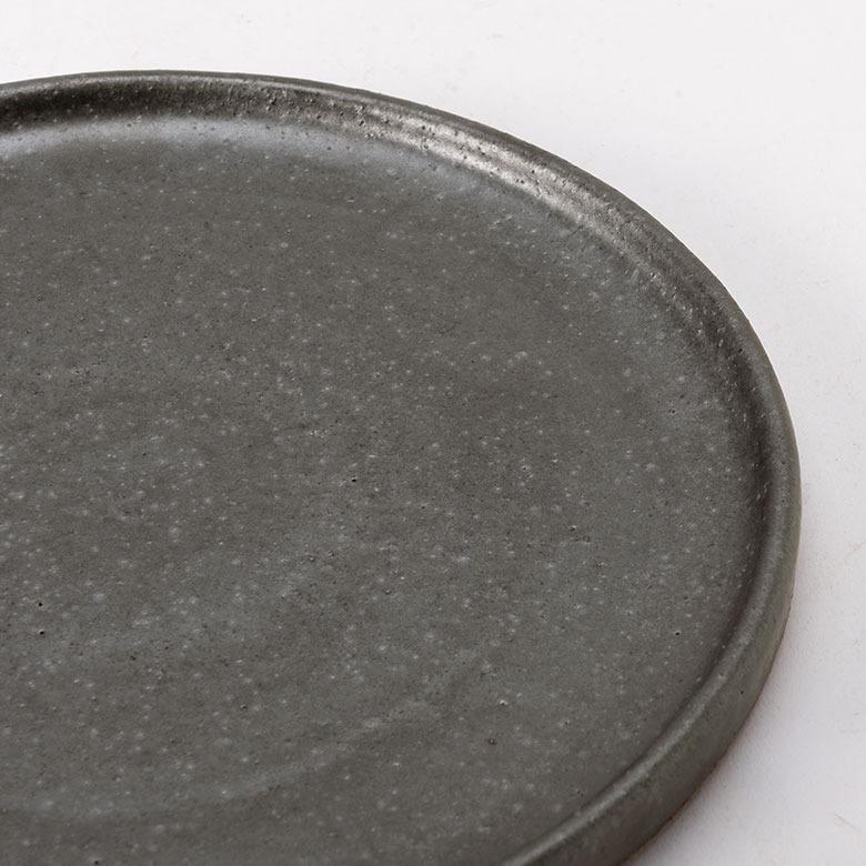 信楽焼 皿 丸皿 24cm 黒 ブラック 電子レンジ 食洗器対応 和食器 日本製 おしゃれ 和風 カフェ 陶器 ラウンドプレートプレート 大皿 平皿 リム皿 94927 | ブランド登録なし | 11