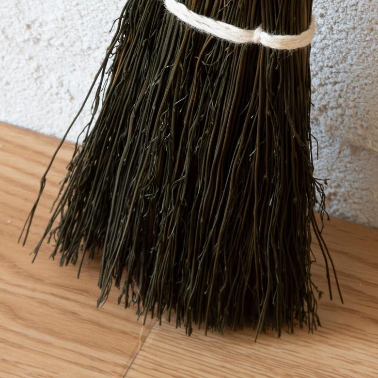 ほうき S ハンドタイプ 天然素材 藁 掃除 掃除道具 清掃 コンパクト デスク ソルガム 約27cm おしゃれ 95029 | ブランド登録なし | 01