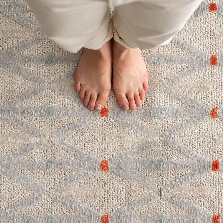 ラグマット カーペット タフト 約185×185cm ラグ リビング 洗濯可 国産 長方形 オール幾何学模様 北欧 96040 | ブランド登録なし | 12