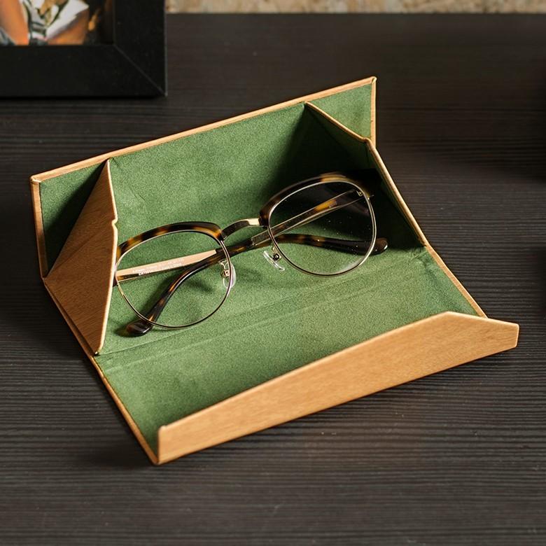 メガネケース サングラスケース Slower ライトブラウン スリム 眼鏡 おしゃれ 折りたたみ アイグラスケース 収納ケース めがね入れ ウッド調 Elements 通販 Yahoo ショッピング
