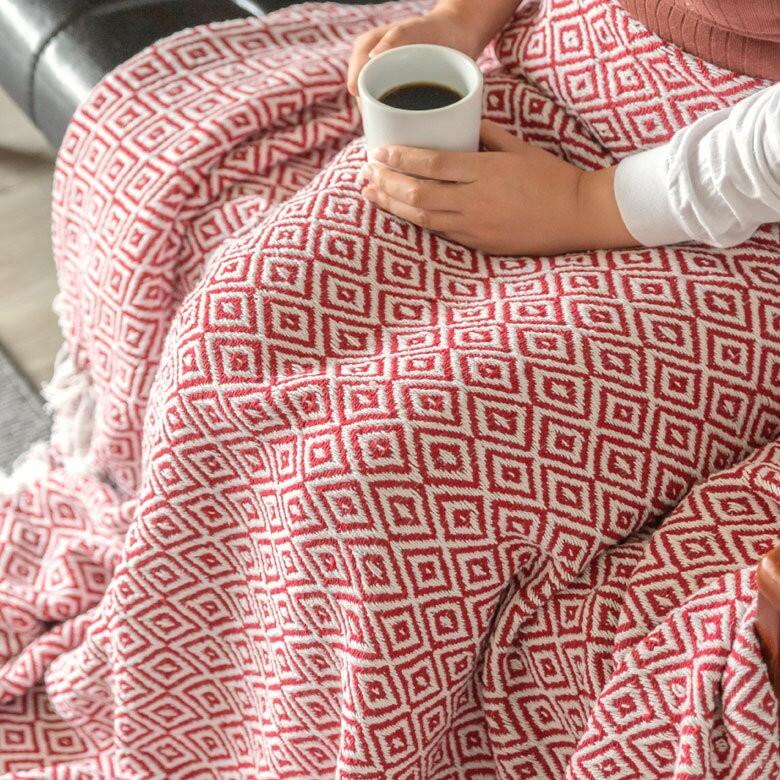 ブランケット ひざ掛け 約130×170cm 膝掛け ニットブランケット 毛布 大判 レッド ジオメトリック柄 ダイヤ柄 肩掛 インド綿 コットン 防寒 b-3440 | ブランド登録なし | 12