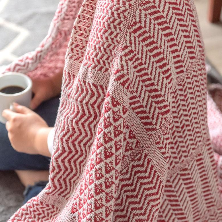 ブランケット ひざ掛け 約130×170cm 膝掛け ニットブランケット 毛布 大判 レッド ジオメトリック柄 ダイヤ柄 肩掛 インド綿 コットン 防寒 b-3440 | ブランド登録なし | 08