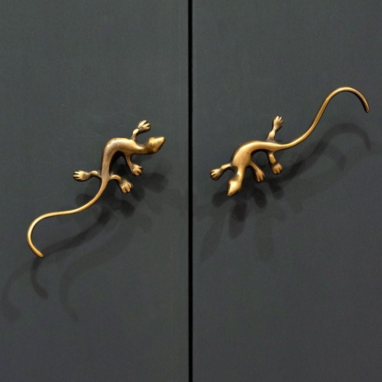 取っ手 ドアノブ 真鍮製 ヤモリ型 アンティーク風 つまみ DIY 付け替え 引き出し 家具 ハンドル 真鍮ノブ アジア工房 c-1375 | ブランド登録なし | 12