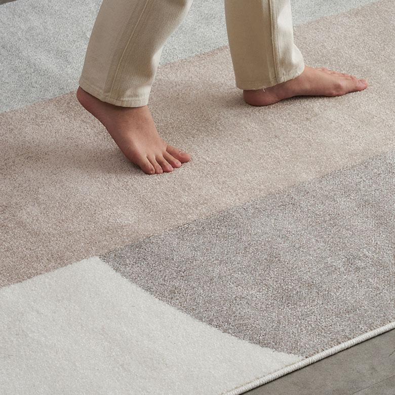 ラグ マット ウィルトン織 幾何学 模様 エジプト製 約 130×190cm 長方形 オールシーズン 春 夏 秋 冬 おしゃれ 北欧 ジオメトリック モダン 西海岸 eg84278 | ELEMENTS（インテリア） | 01