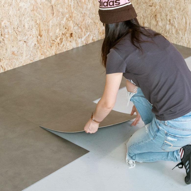 フロアタイル 12枚セット コンクリート調 置くだけ 接着剤不要 敷くだけ フローリング カーペット タイル DIY 床材 簡単 リフォーム 男前 トイレ 玄関 lf-21 | ブランド登録なし | 14