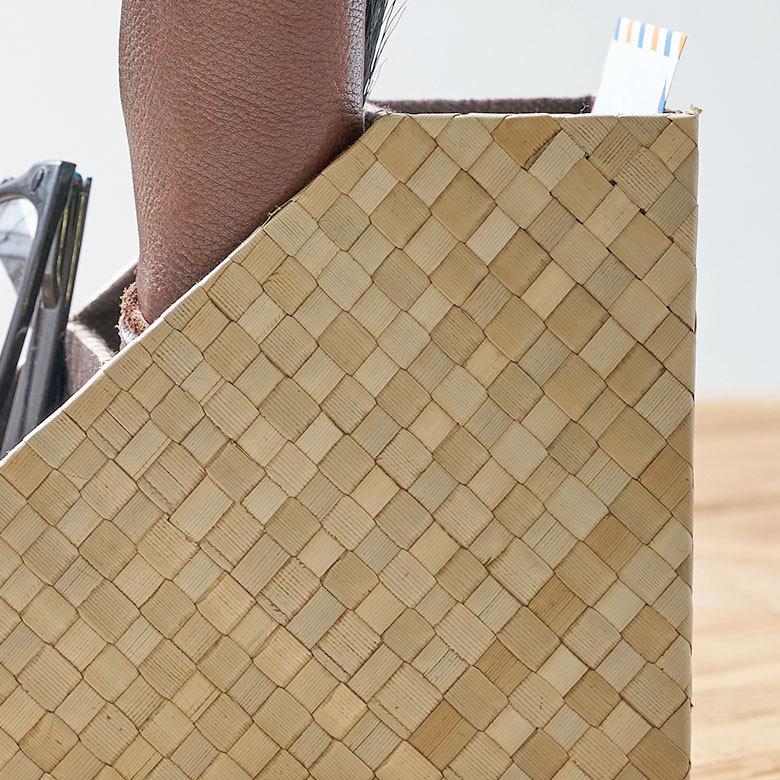 パンダン製 マルチ 収納 スタンド 間仕切り3分割 リモコン スタンド 立て 小物 入れ ラック 整理 ボックス インテリア おしゃれ デスク 机 化粧品 西海岸 m-1172 | ELEMENTS（インテリア） | 08