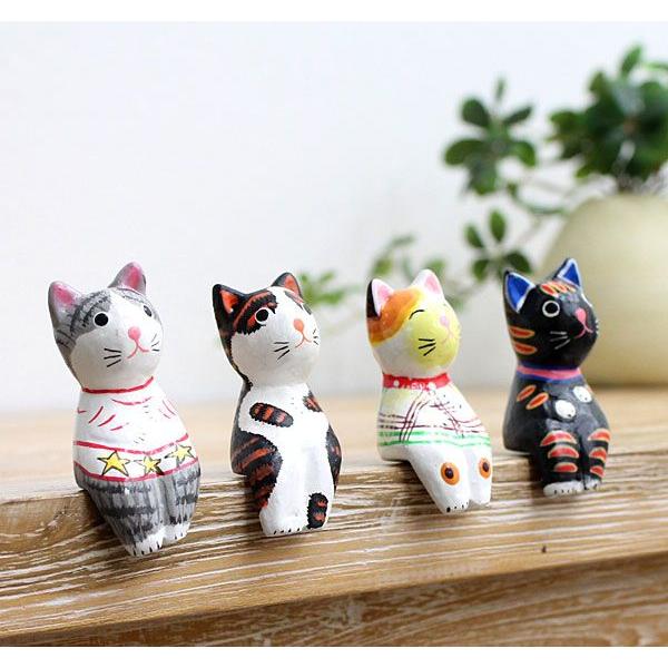 ちょこんとお座りするバリネコの木彫りオブジェ 4柄展開 アジア工房 n-115 | ブランド登録なし | 01