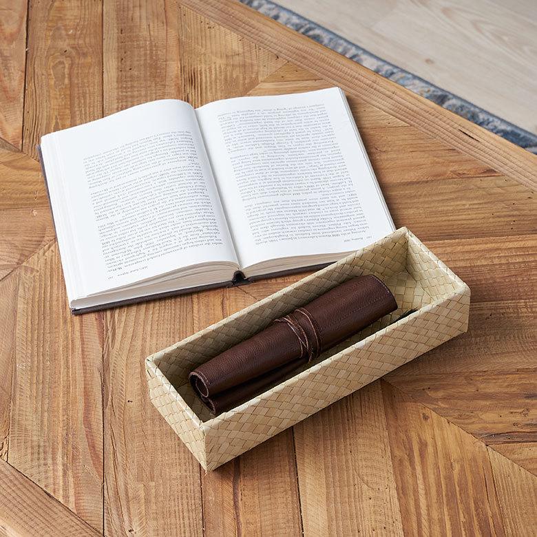 重ねて 使える パンダン製 収納トレイ Sサイズ トレー かご 整理 小物 入れ カトラリー ケース おしゃれ インテリア ナチュラル 箸入れ ペン 西海岸 pt-11730 | ELEMENTS（インテリア） | 01