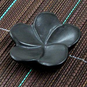 アジアン雑貨 プルメリアの花模様のお箸置き フラット-１輪タイプ ブラック色 | ブランド登録なし | 01