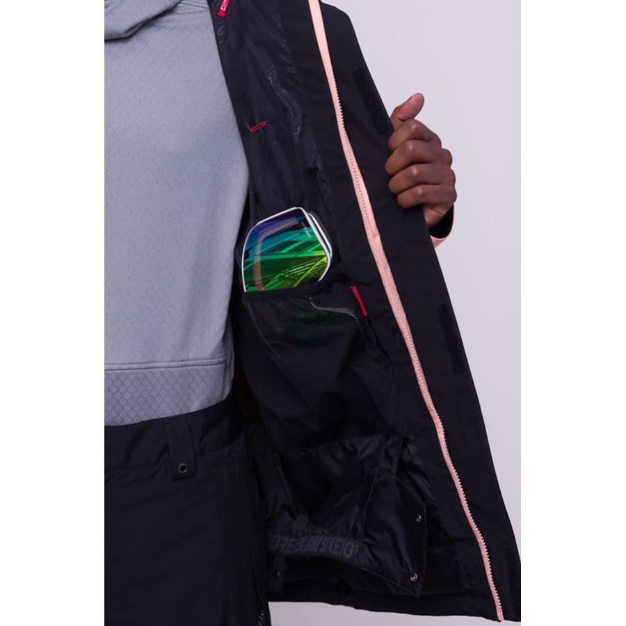 686（シックスエイトシックス） 半額 50%off スノーボードウェア 686