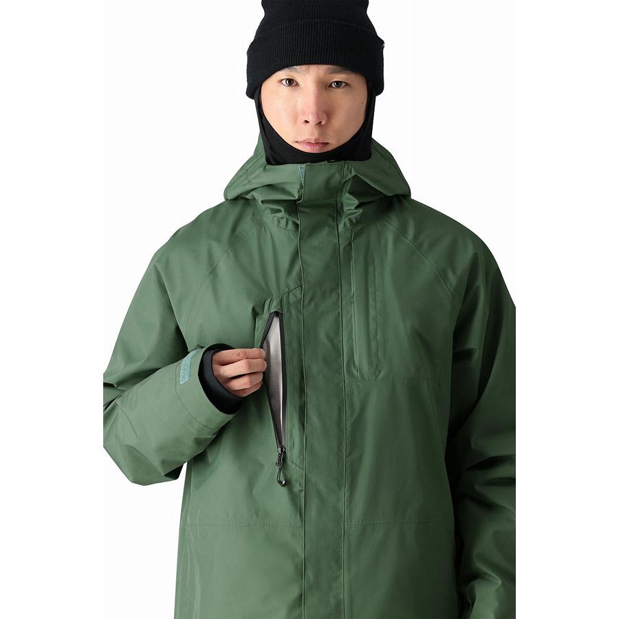 686（シックスエイトシックス） 40%off スノーボードウェア 686 SIX