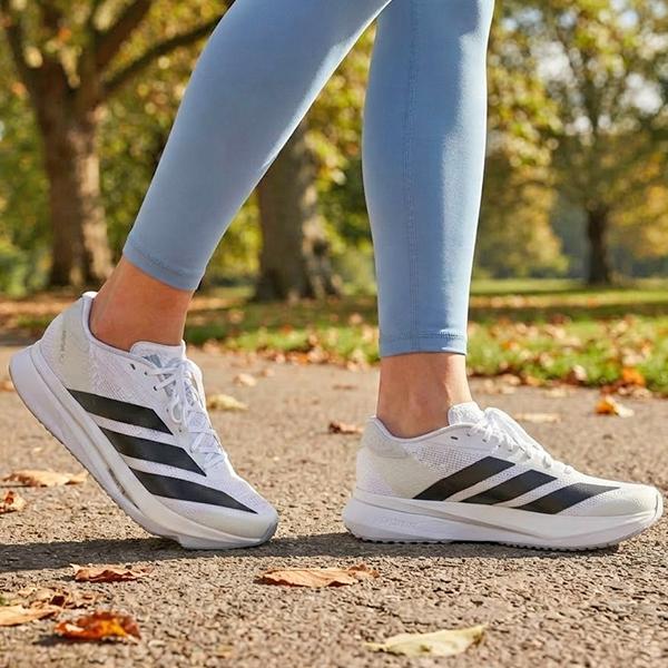 adidas（アディダス） 2026秋冬新色 レディース 厚底 ランニング