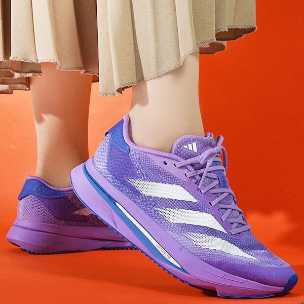 ☆未使用 レディース24.0adidasランニングシューズ アディゼロ☆ adidas（アディダス） ランニングシューズ レディース 靴 アディゼロ