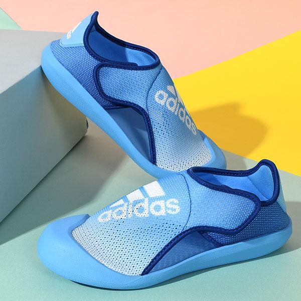 adidas（アディダス） 30%off つま先保護 水陸両用 キッズ サンダル